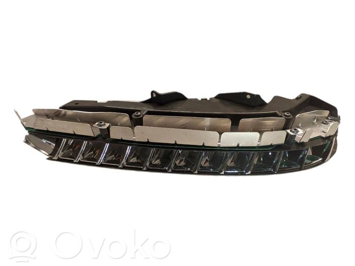 305715131 Mercedes-Benz C W204 LED-Tagfahrscheinwerfer, 76.23 € | RRR