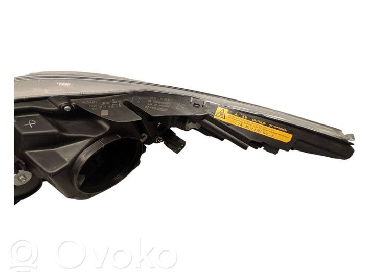 1000017687 Toyota Avensis T270 Headlight/headlamp, 326.70 € | RRR 