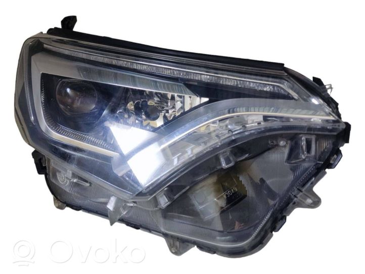 Toyota RAV 4 (XA40) Faro/fanale 8113042650