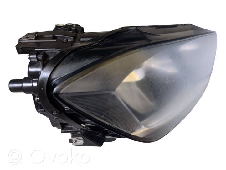 Volkswagen Golf Sportsvan Lampa przednia 517941752B