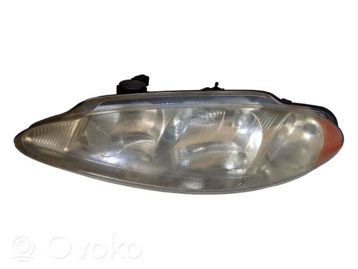 Dodge Intrepid Lampa przednia 4778257