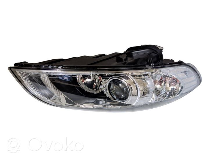 Volvo C70 Lampa przednia LE08A6183