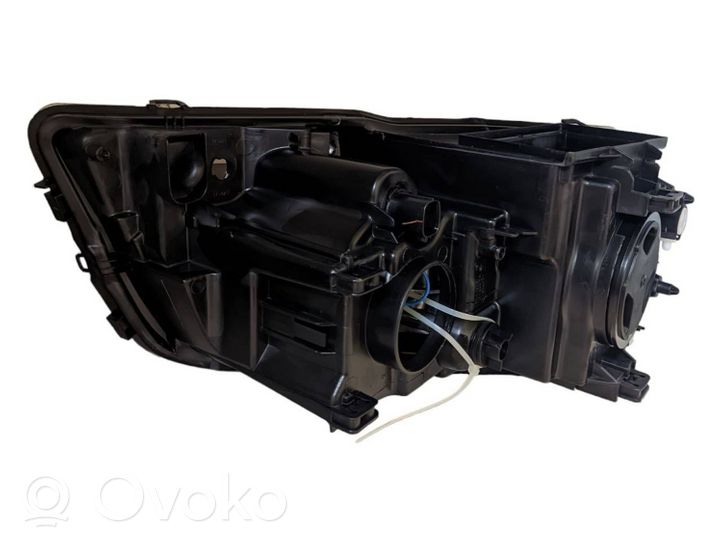 Volvo XC90 Lampa przednia 30764399