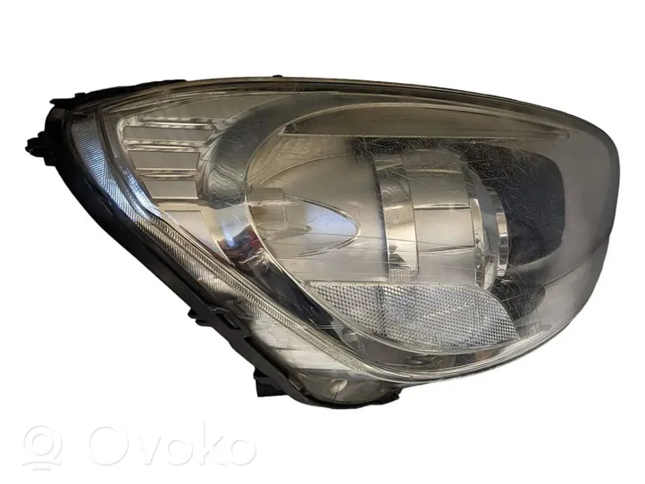 Volvo S60 Lampa przednia 31299991