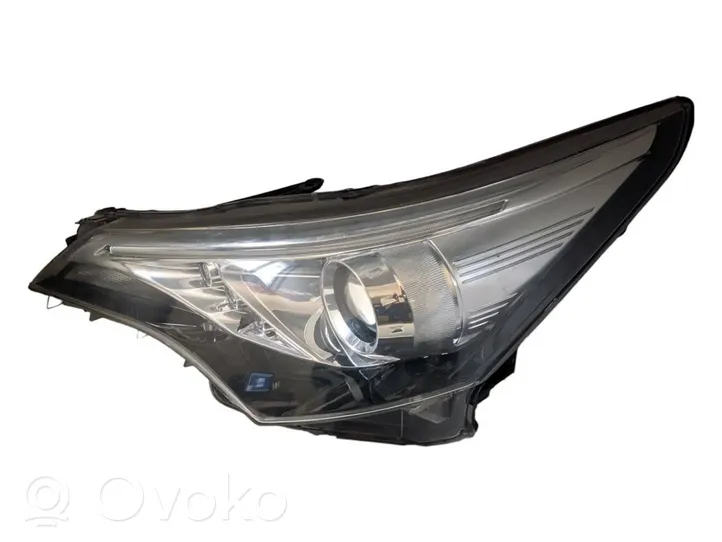 Toyota Avensis T270 Phare frontale 8117005400