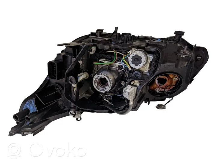 BMW 5 E60 E61 Priekšējais lukturis 63127165572