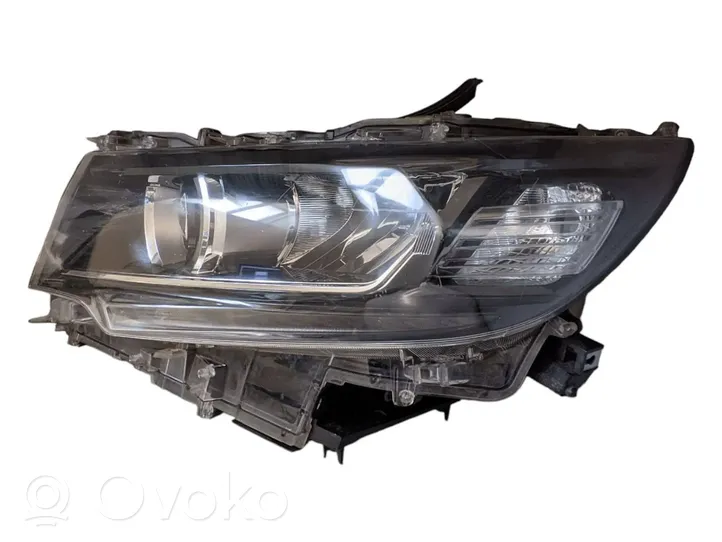 Toyota Land Cruiser (J150) Lampa przednia 8118560N20