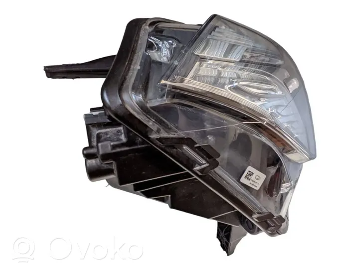 Mercedes-Benz GLK (X204) Lampa przednia A2048201639