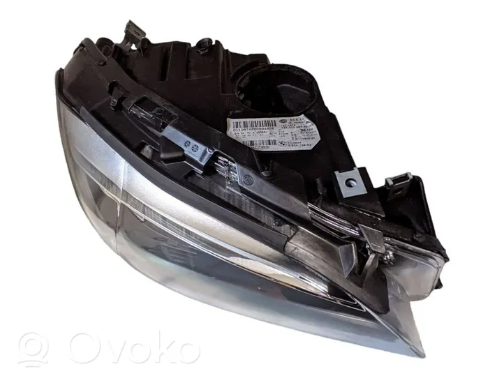 BMW 5 F10 F11 Lampa przednia 7410736