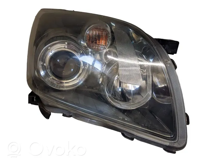 Toyota Avensis T250 Phare frontale 8117005240