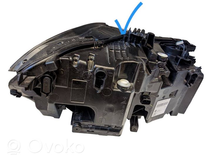 BMW X5 G05 Lampa przednia 5A2798101