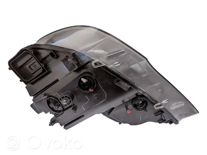 BMW X5 E70 Lampa przednia 7221892