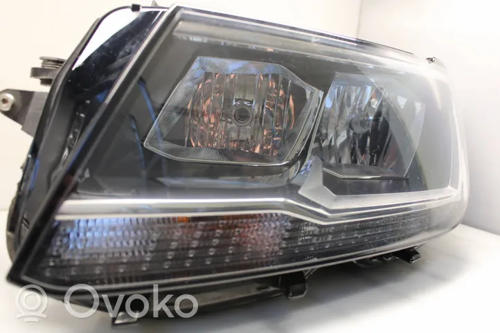 Volkswagen Tiguan Headlight/headlamp 5NB941005B