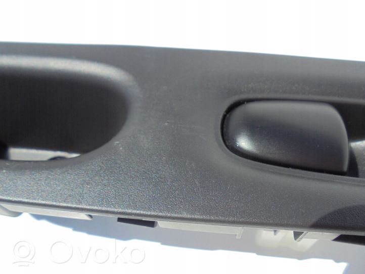 Nissan X-Trail T32 Electric window control switch 809614CE2A