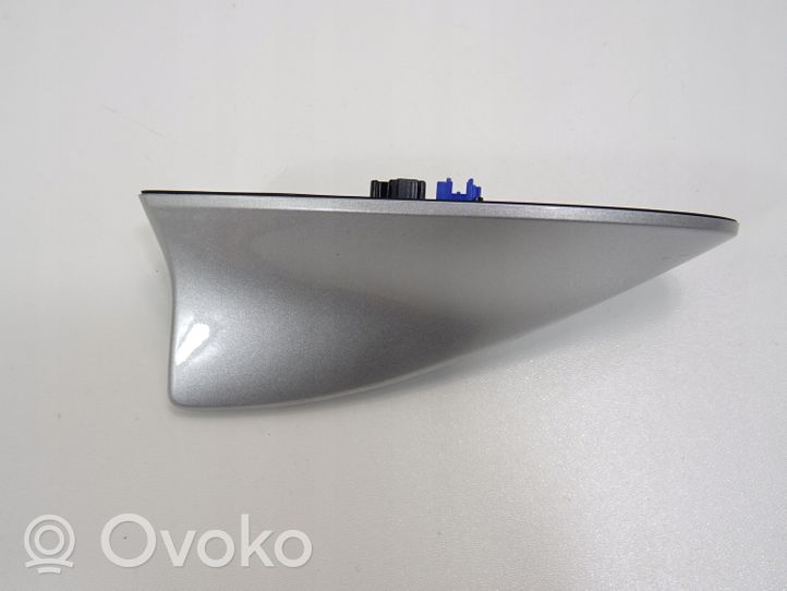 Lexus UX Antena GPS C9D15