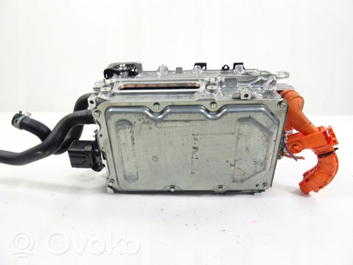 Toyota C-HR Convertisseur / inversion de tension inverseur G920047331