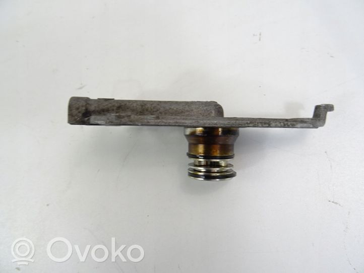 Nissan Micra K14 Valvola di fasatura dell’albero a camme Vanos 130419589R