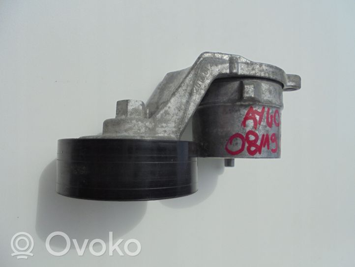 Toyota Aygo AB40 Napinacz paska alternatora F58046902