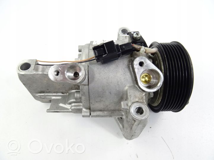 Nissan Micra K14 Ilmastointilaitteen kompressorin pumppu (A/C) 926003541R