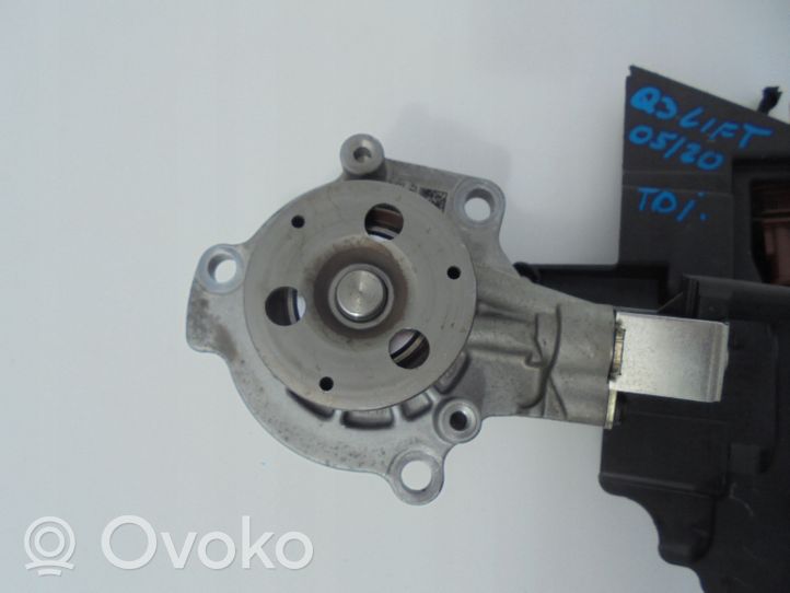 Audi Q3 8U Vesipumppu 04L109145A0