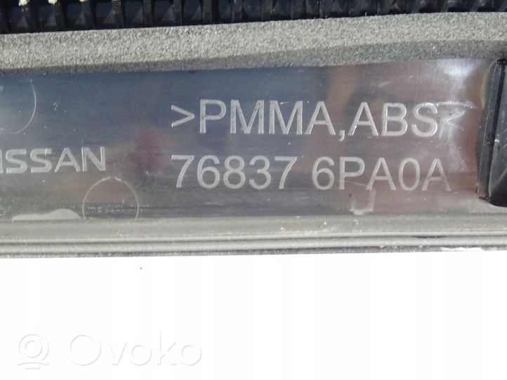 Nissan Juke II F16 Moldura del parabrisas 768376PA0A