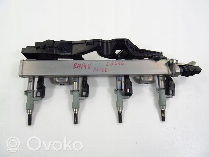 Toyota RAV 4 (XA50) Sprauslu komplekts 2325025020