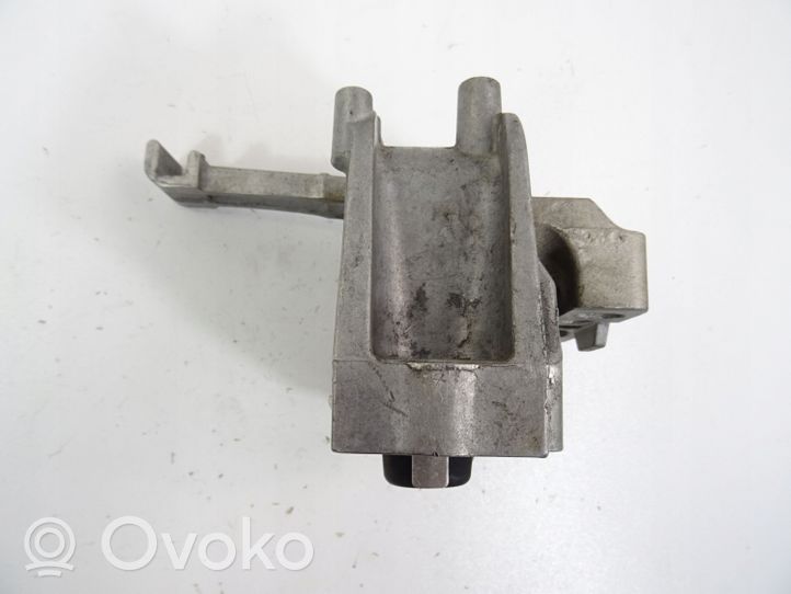 Volkswagen Tiguan Supporto di montaggio del motore 5Q0199262DE