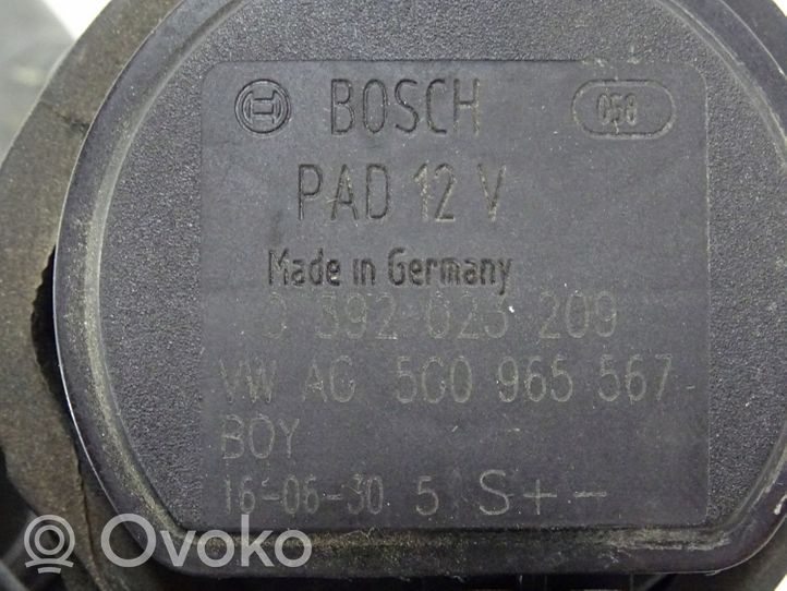 Volkswagen Touran III Sähköinen jäähdytysnesteen apupumppu 5C0965567