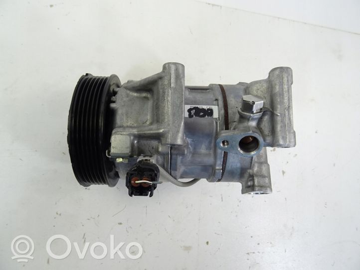 Toyota Yaris XP210 Ilmastointilaitteen kompressorin pumppu (A/C) GE447250-2500