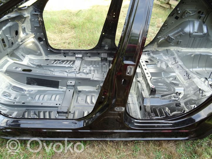 Nissan Juke II F16 Muu kynnyksen/pilarin verhoiluelementti 
