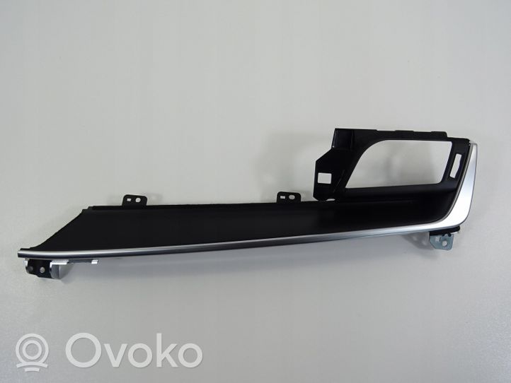 Nissan Qashqai J12 Rivestimento pannello centrale del cruscotto 684116UN2A