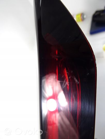 Nissan Qashqai J12 Lampy tylnej klapy bagażnika 