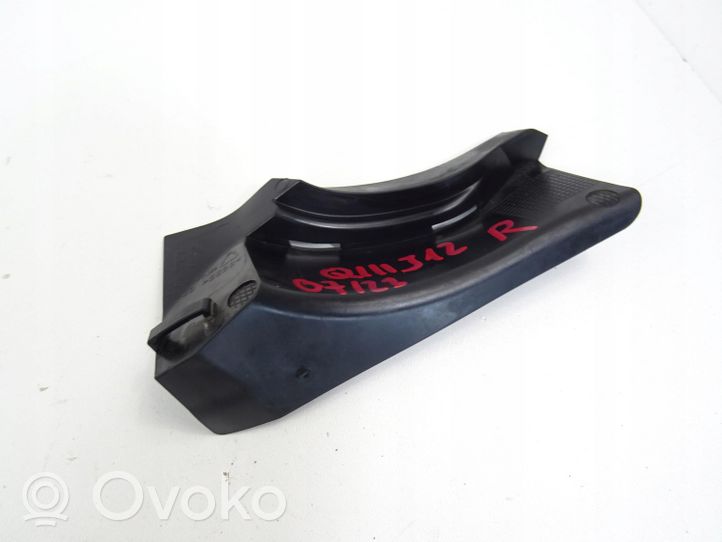 Nissan Qashqai J12 Rivestimento del tergicristallo 7632