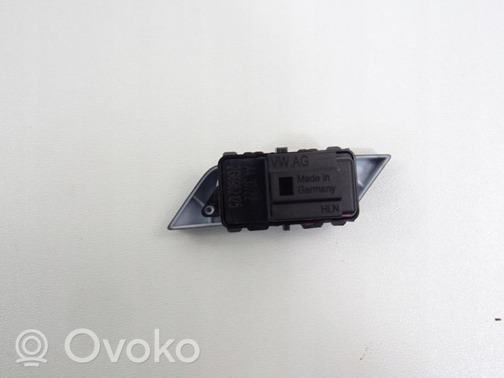 Volkswagen Taigo Botón interruptor de bloqueo de puertas 2G6962125