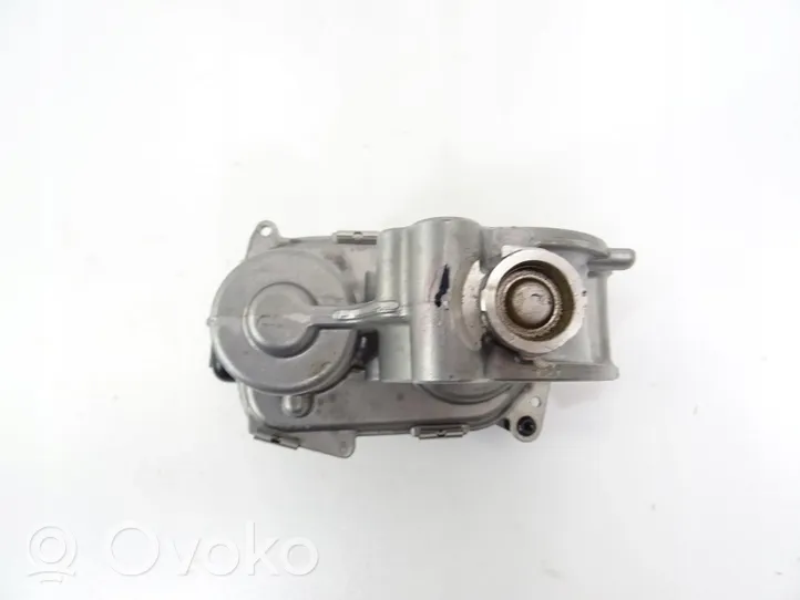 Volkswagen Taigo Throttle valve 