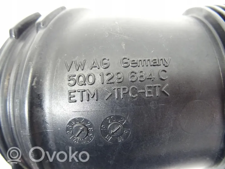 Audi A3 S3 8V Rura / Wąż dolotowy powietrza 05E129656A