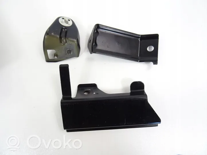 Toyota C-HR Vassoio scatola della batteria 74404-02800