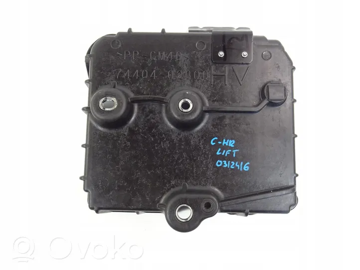 Toyota C-HR Support boîte de batterie 74404-02800