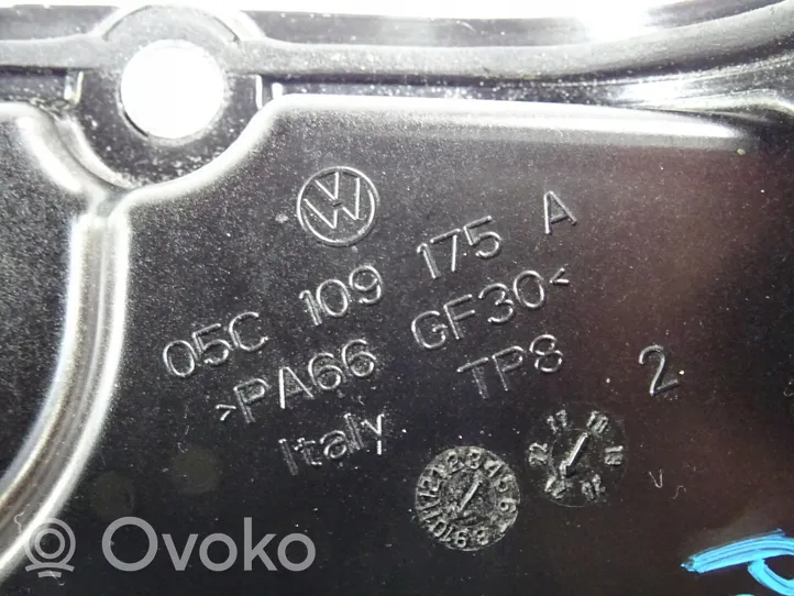 Volkswagen Polo VI AW Osłona paska / łańcucha rozrządu 05C109175A