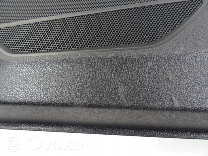 Audi Q3 F3 Apmušimas priekinių durų (obšifke) 83A867134
