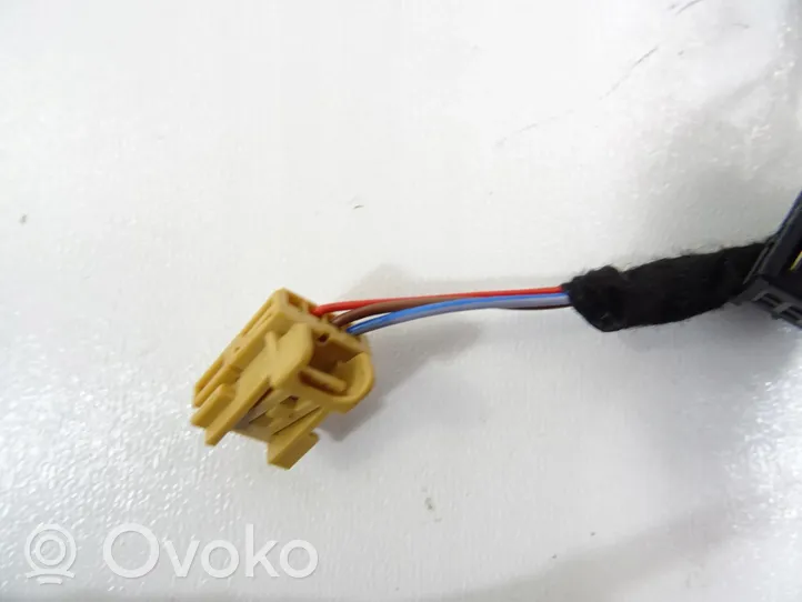 Audi Q3 F3 Cableado de puerta trasera 4L0971841