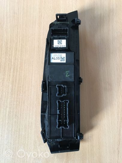 Subaru Legacy Interruttore di controllo dell’alzacristalli elettrico 83071AL05A