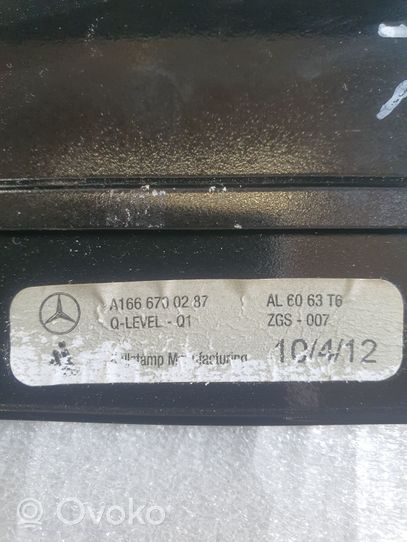 Mercedes-Benz GL X166 Kita kėbulo dalis A1666700287