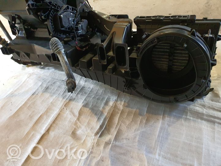 Mercedes-Benz GL X166 Комплект воздушного узла салона A1668303160