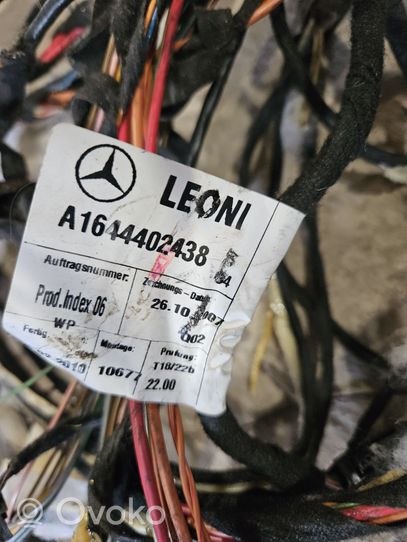 Mercedes-Benz GL X164 Instalacja szyberdachu elektrycznego A1644402438