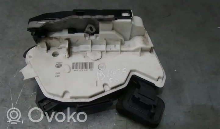 Volkswagen Polo V 6R Priekinė užrakinimo spynelė (prie rankenos) 