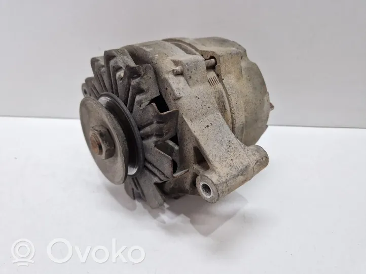 Opel Kadett E Generatore/alternatore 