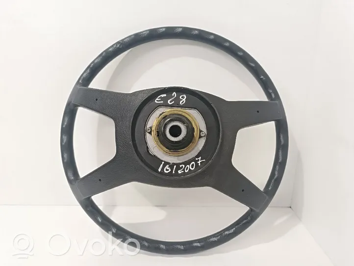 BMW 5 E28 Steering wheel 