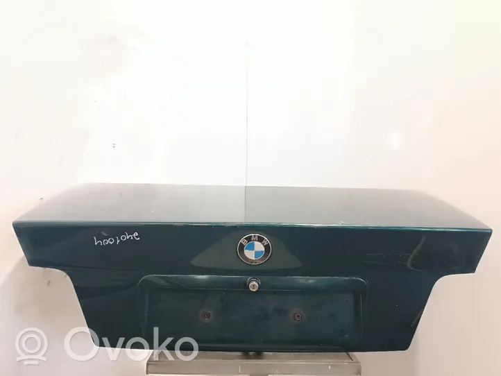 BMW 3 E36 Takaluukun/tavaratilan kansi 