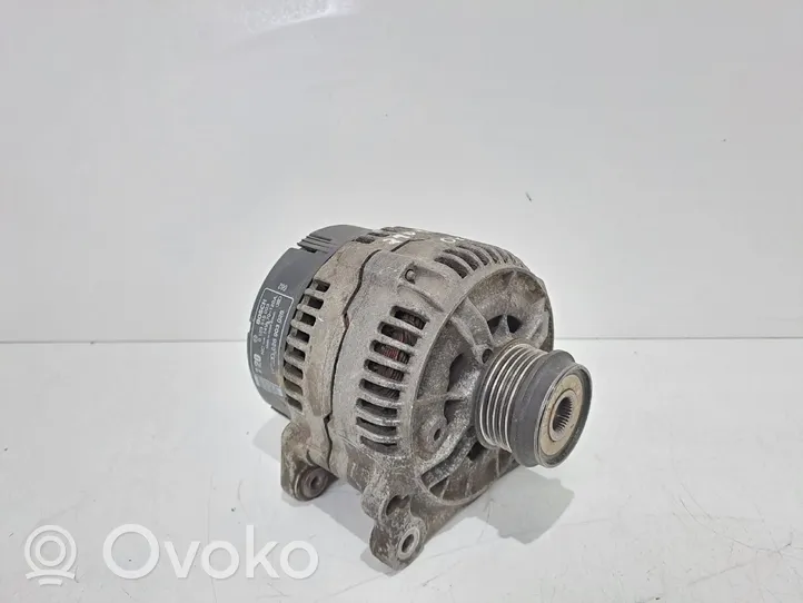 Audi A4 S4 B5 8D Generatore/alternatore 